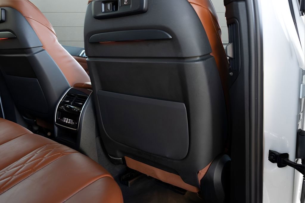 Used 2022 BMW X5 M50i w/ Executive Package AWD/4WD image 70