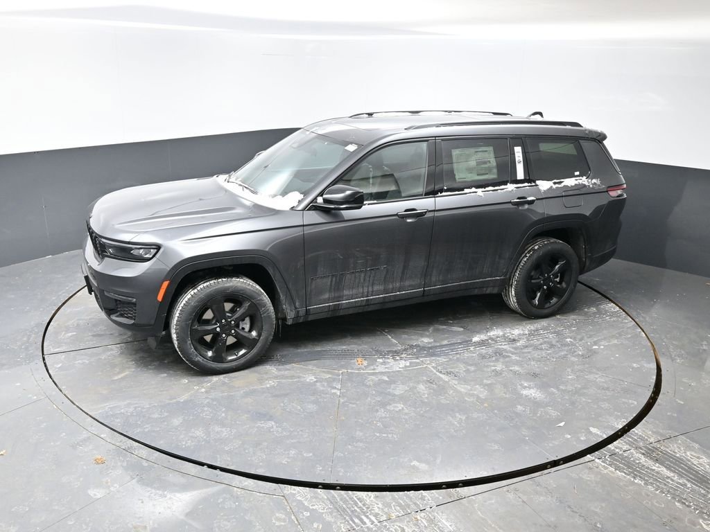 New 2025 Jeep Grand Cherokee L Limited w/ Black Appearance Package image 35