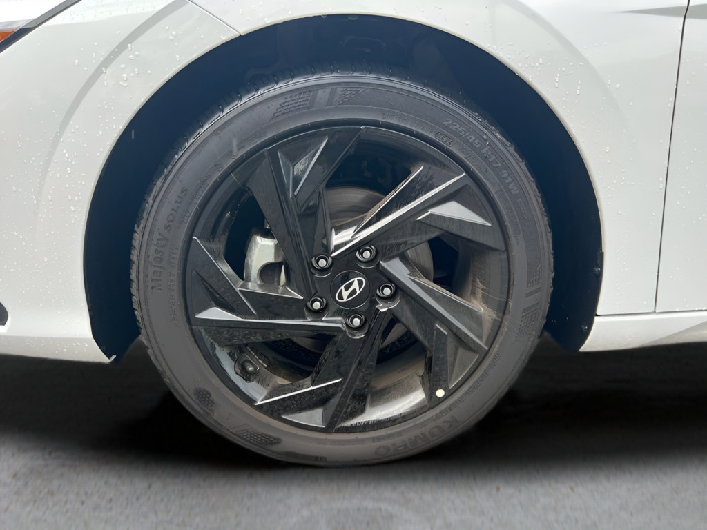Used 2026 Hyundai Elantra Sport FWD image 11