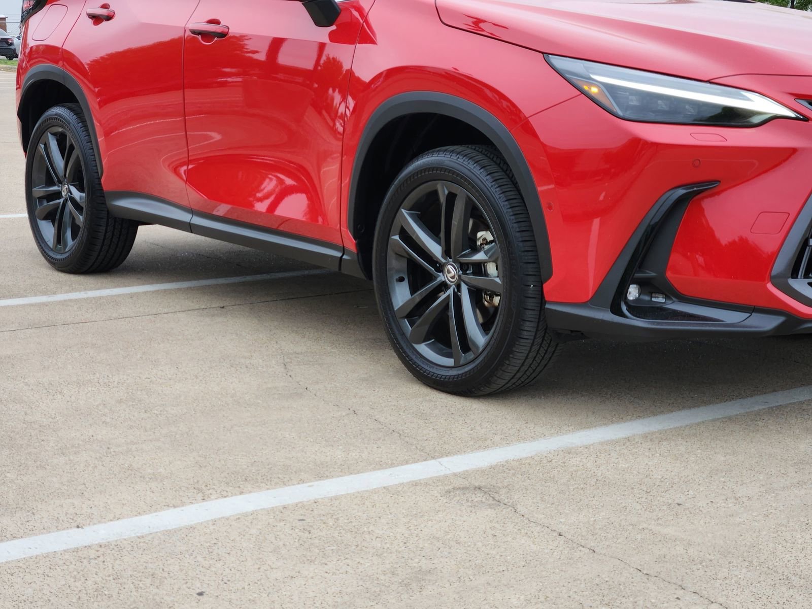 Used 2025 Lexus NX 450h+ AWD w/ Accessory Package (2T) image 11