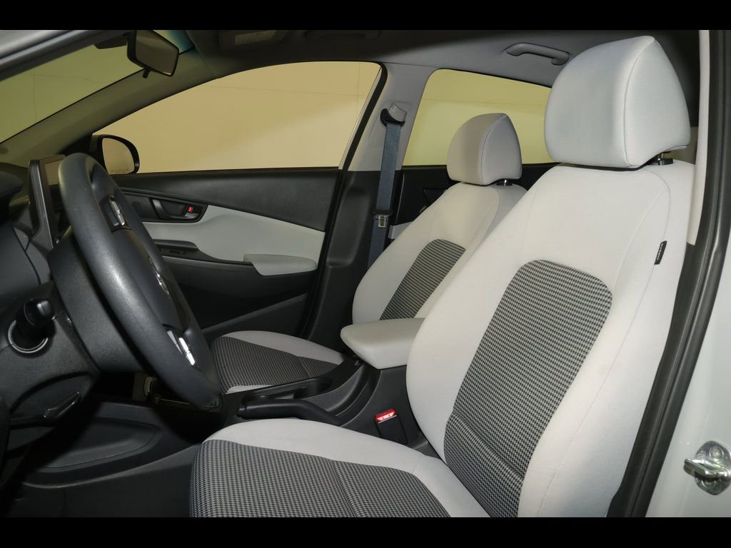 Used 2022 Hyundai Kona SE AWD/4WD image 11