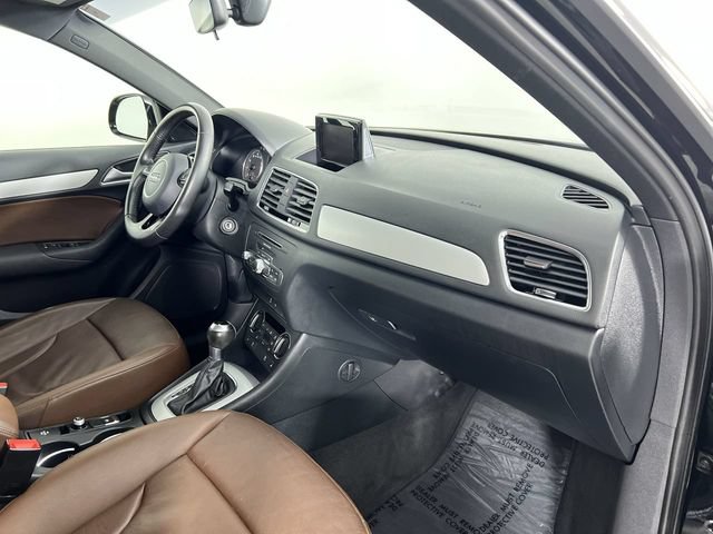 Used 2017 Audi Q3 2.0T Premium FWD image 28