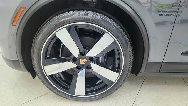 Used 2025 Porsche Macan Electric RWD image 64