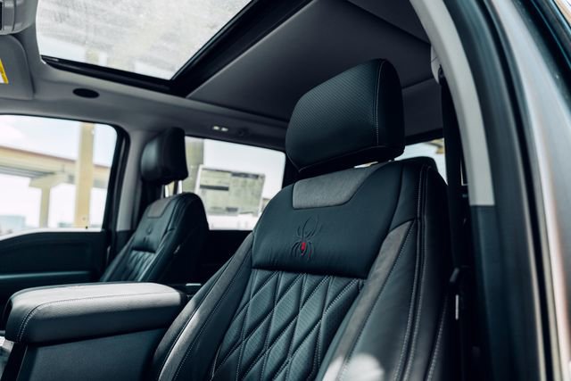 New 2026 Ford F250 Lariat w/ Black Appearance Package AWD/4WD image 23