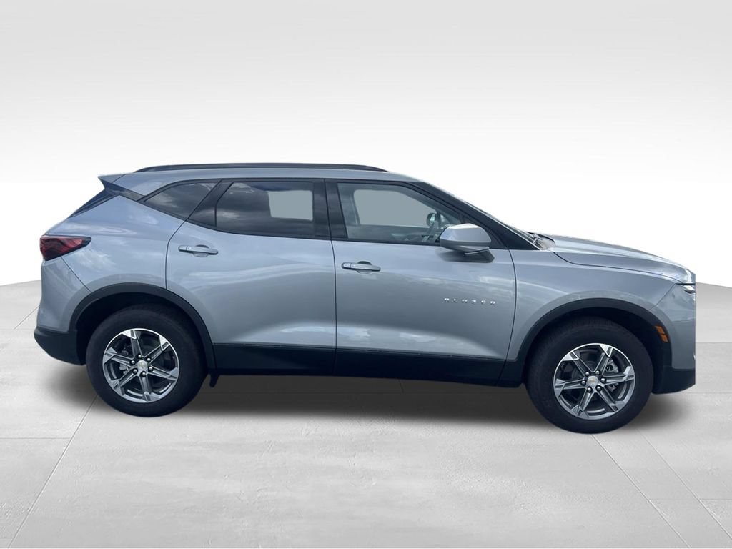 Used 2024 Chevrolet Blazer LT w/ Convenience Package FWD image 15