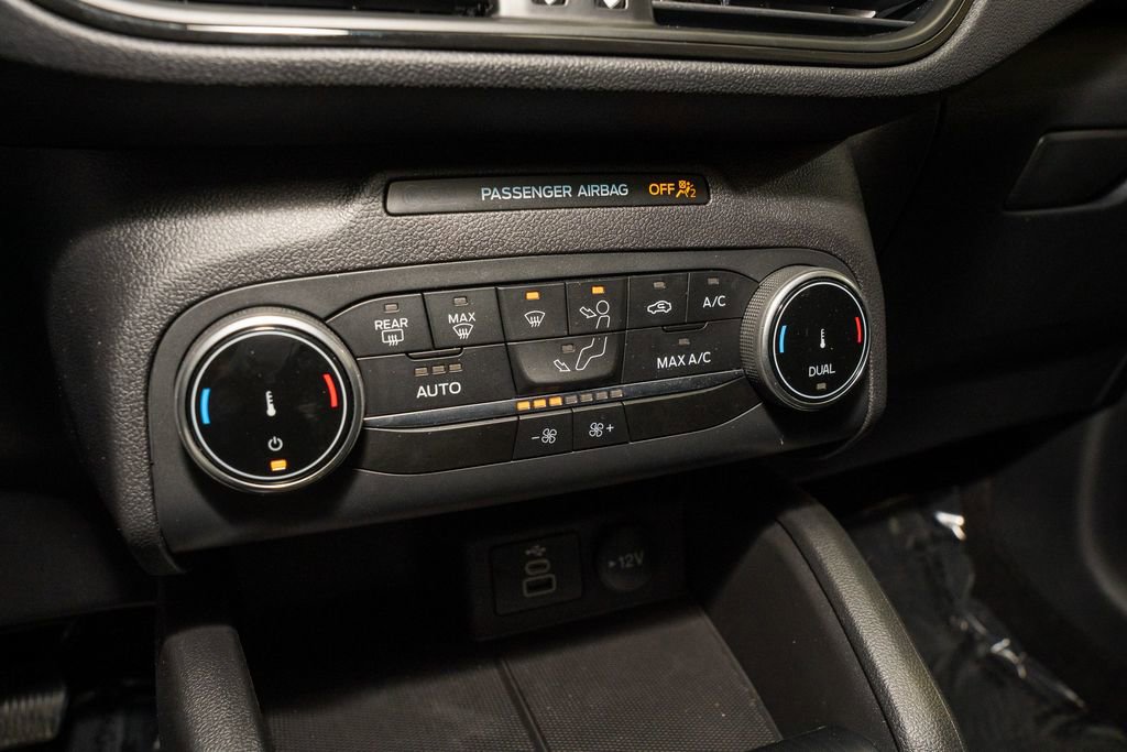 Used 2025 Ford Escape ST-Line image 15