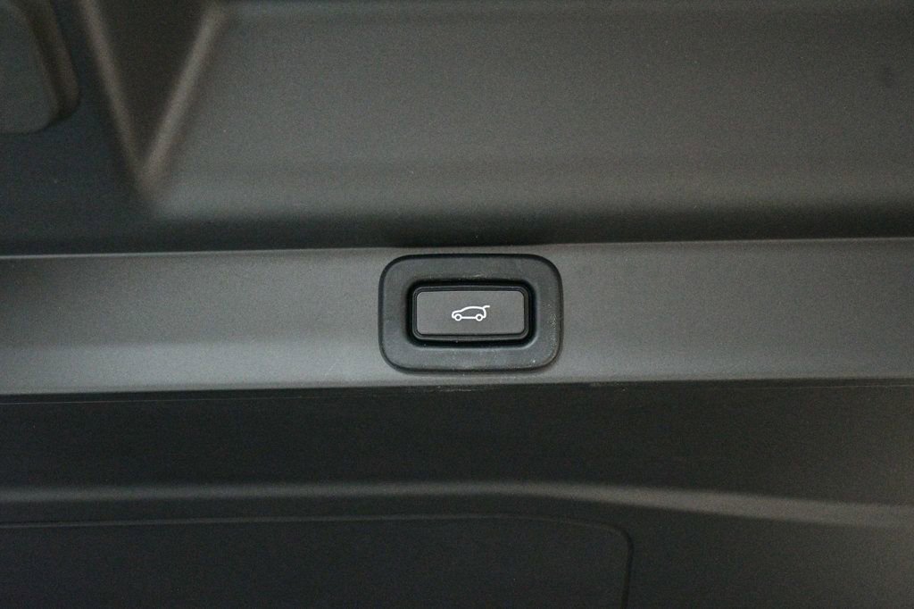 Used 2023 Land Rover Range Rover SE image 85