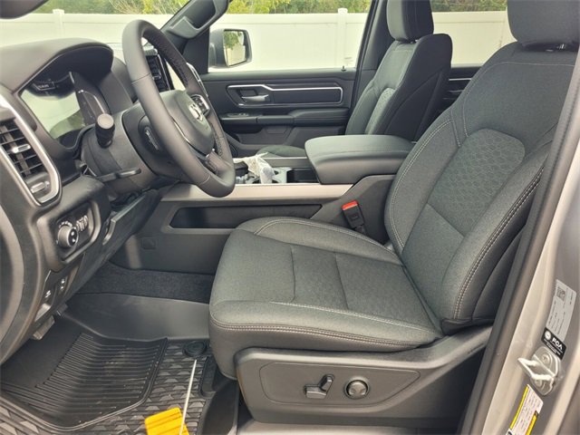 New 2026 RAM 1500 4x4 Crew Cab image 5