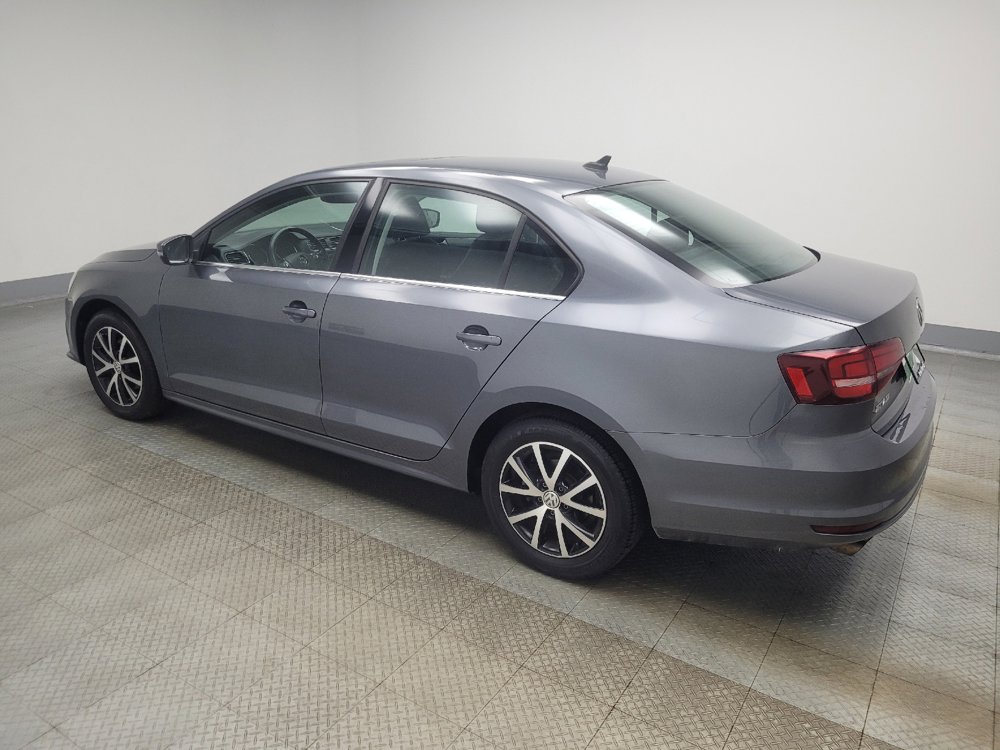 Used 2018 Volkswagen Jetta SE FWD image 3