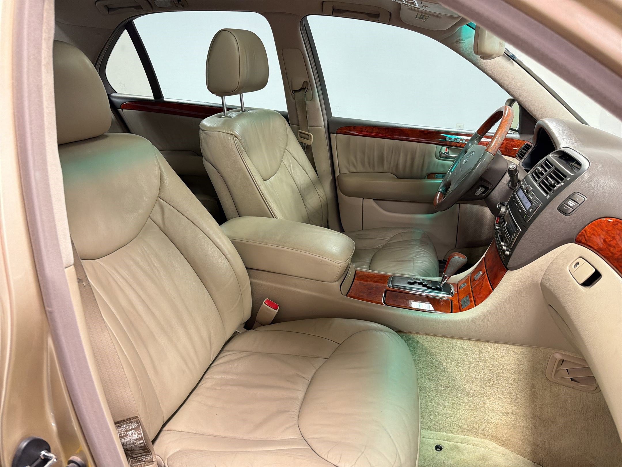 Used 2002 Lexus LS 430 RWD image 31
