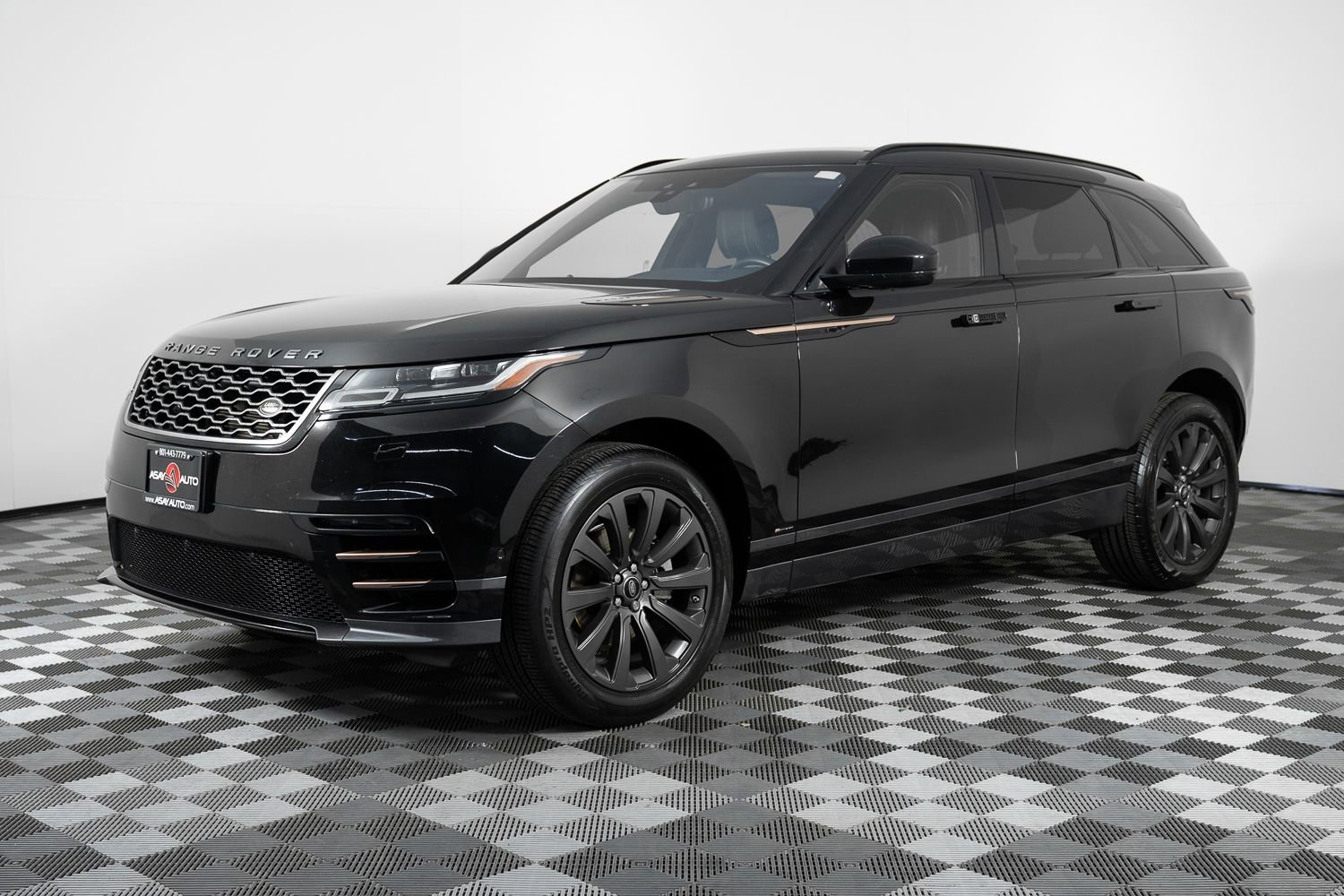 Used 2018 Land Rover Range Rover Velar R-Dynamic SE