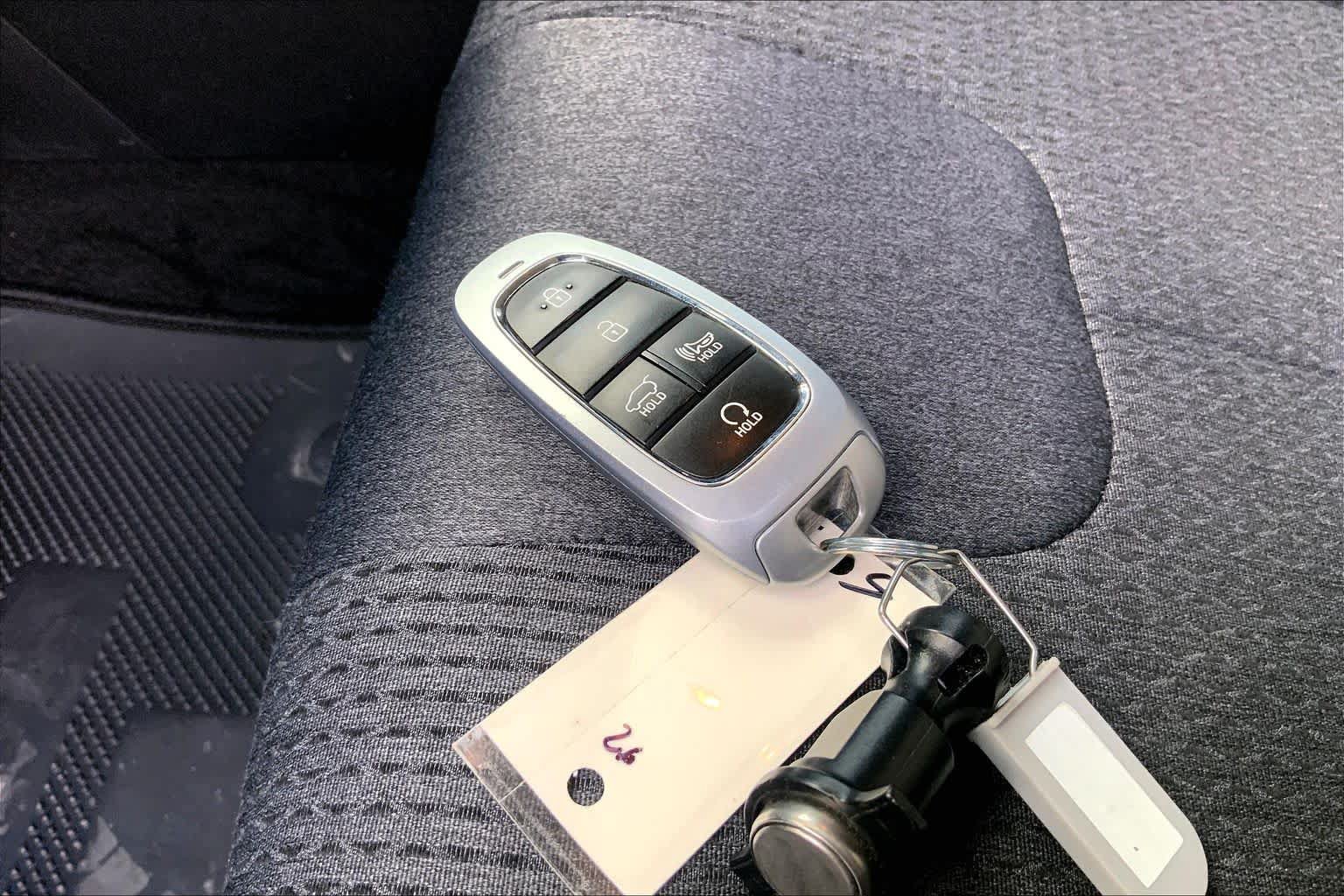 Used 2023 Hyundai Santa Fe SEL FWD image 13
