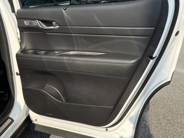 Used 2024 Hyundai Palisade Limited FWD image 19