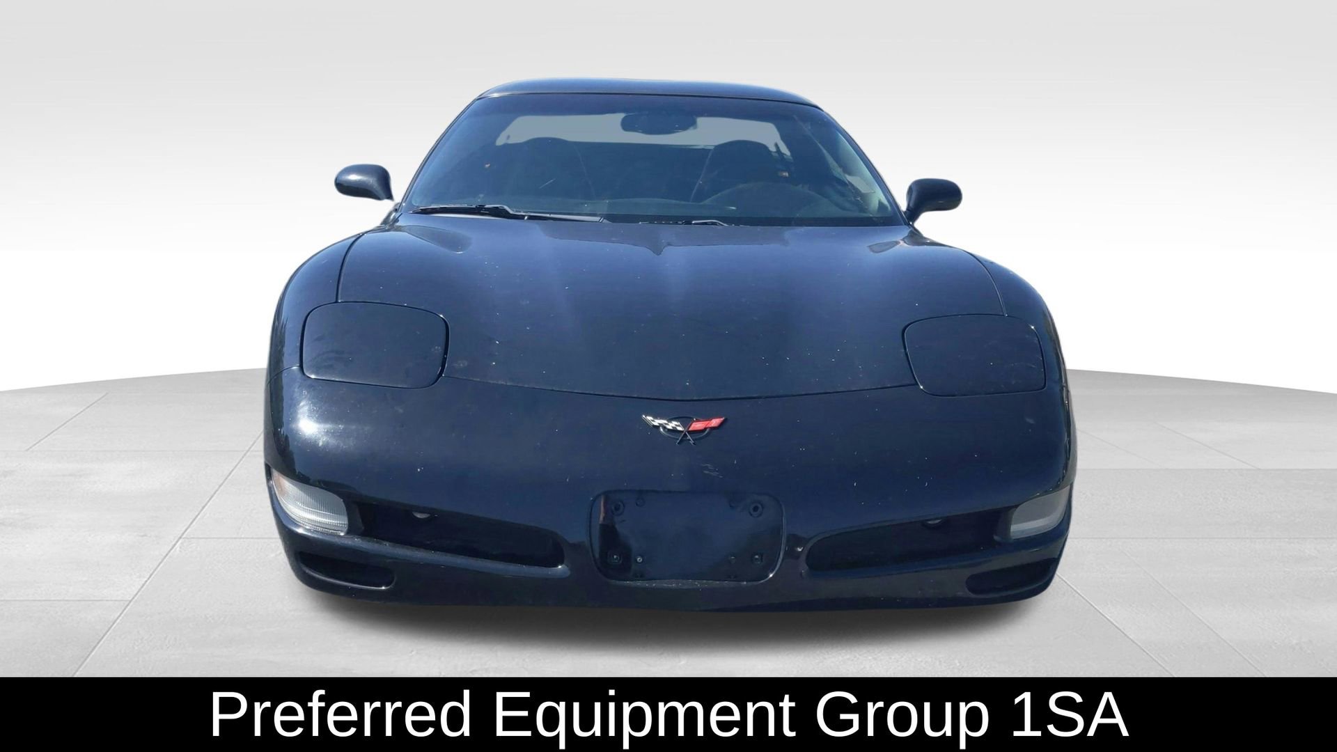 Used 1998 Chevrolet Corvette Coupe w/ Performance Handling Pkg image 2