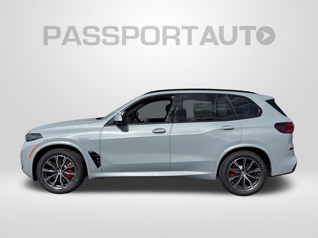 New 2026 BMW X5 xDrive40i w/ M Sport Package AWD/4WD image 2