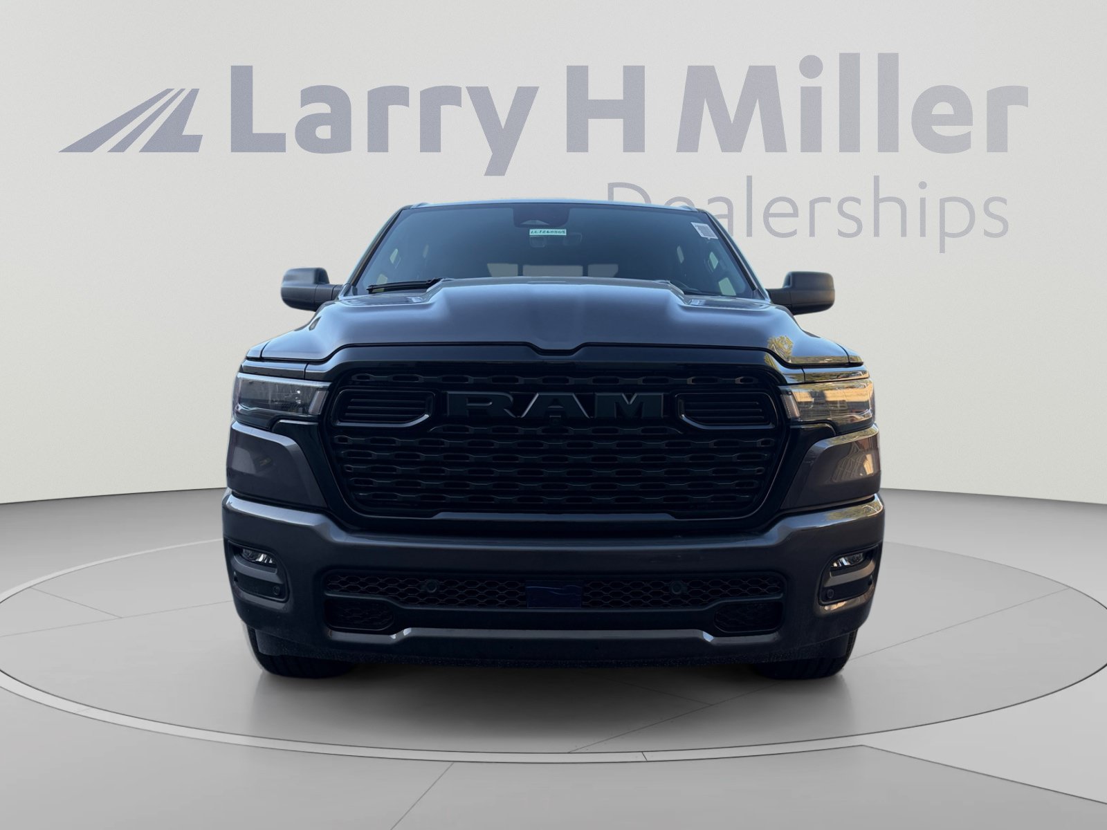 New 2026 RAM 1500 Express AWD/4WD image 8