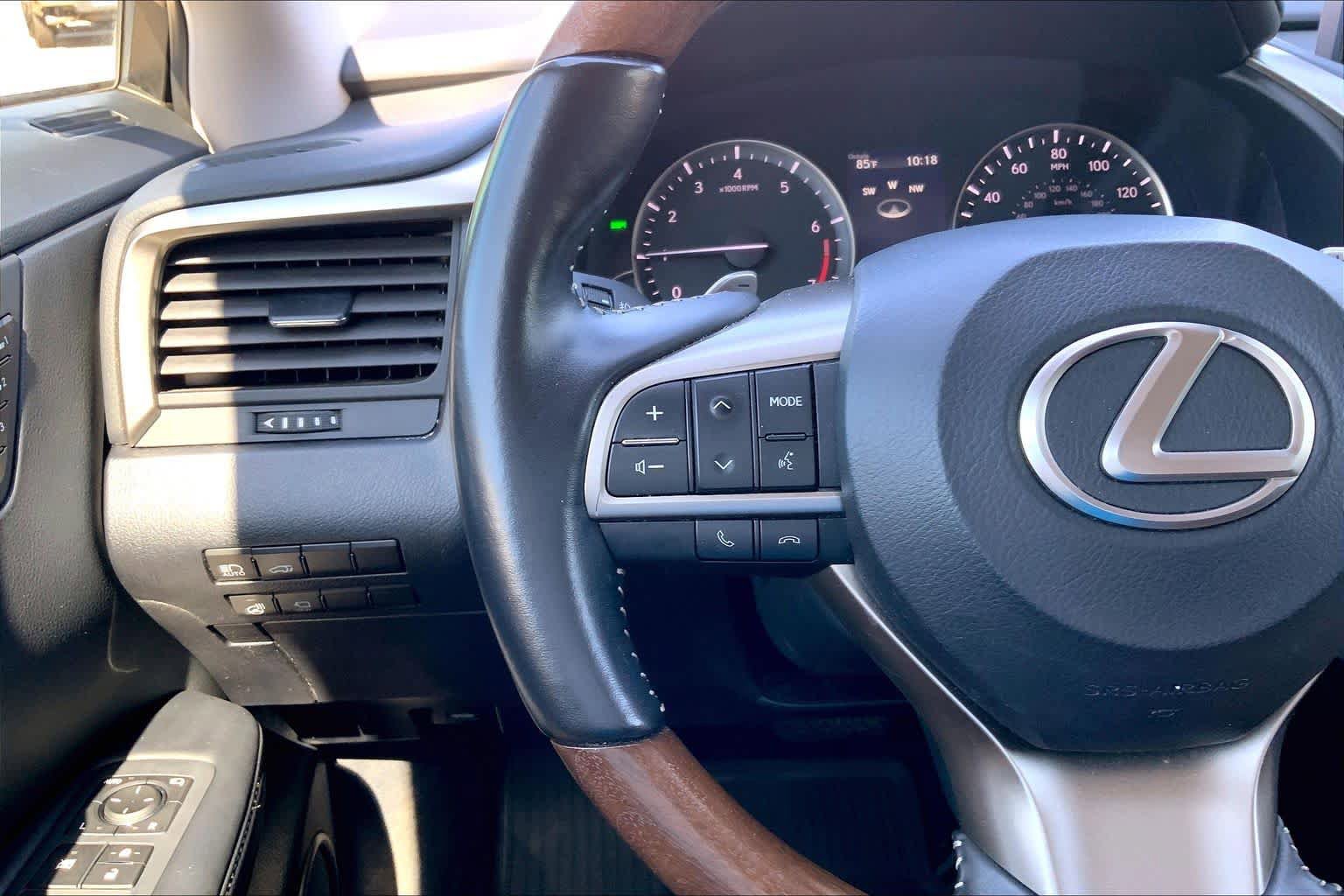 Used 2022 Lexus RX 350L FWD w/ Premium Package image 23