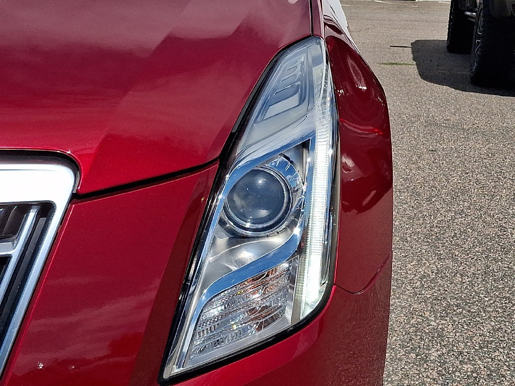 Used 2013 Cadillac XTS Luxury w/ Driver Awareness Package FWD image 9