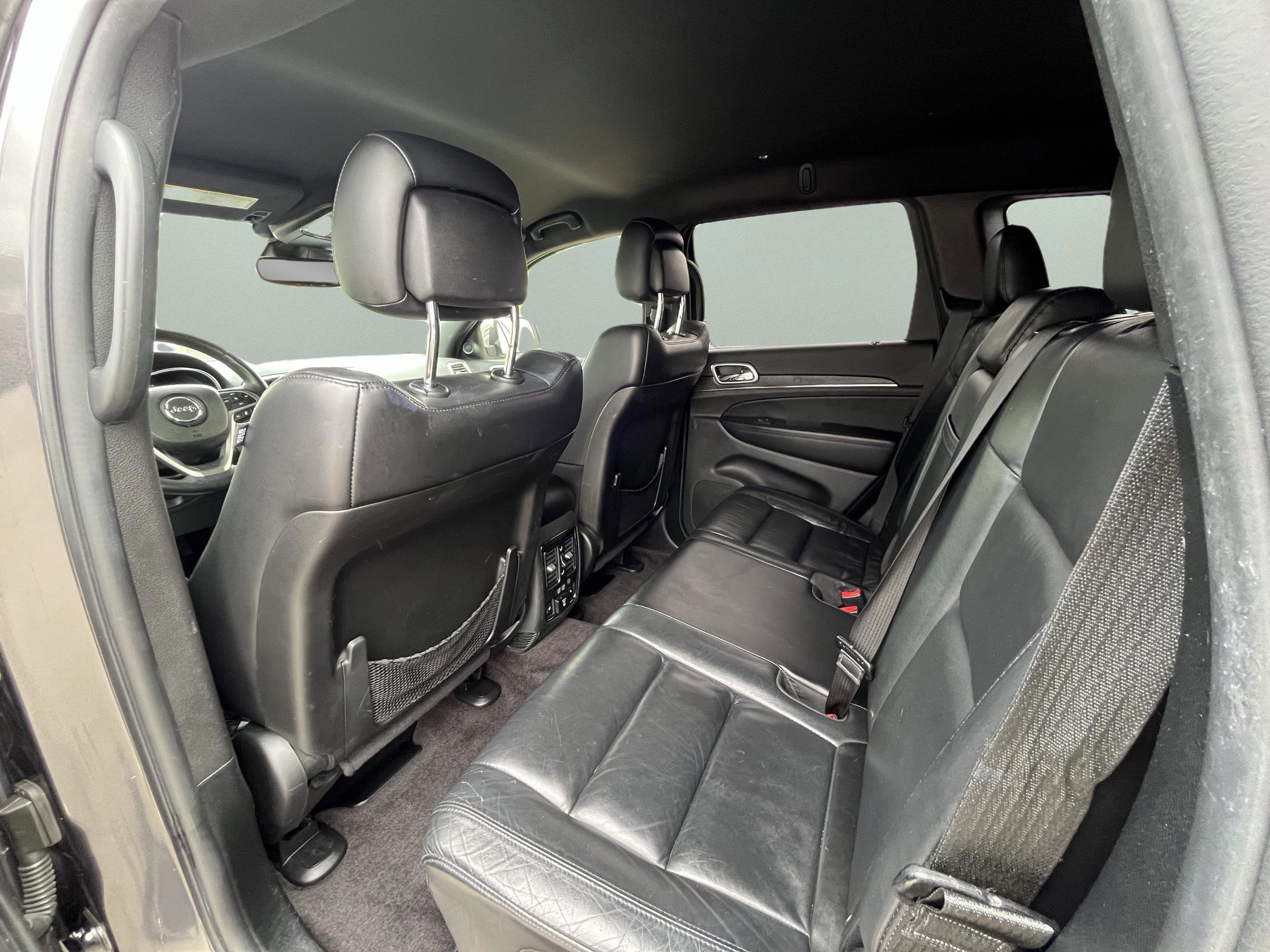 Used 2018 Jeep Grand Cherokee Limited AWD/4WD image 23