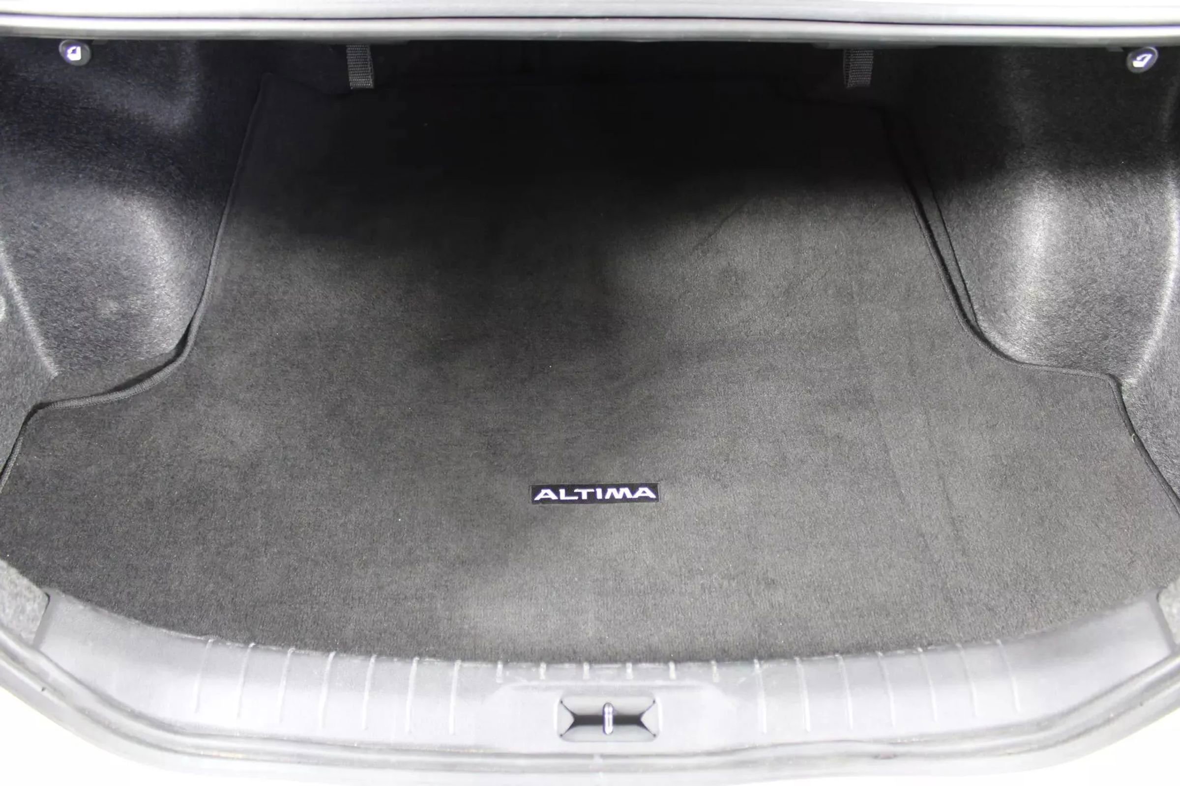 Used 2024 Nissan Altima 2.5 SR FWD image 23