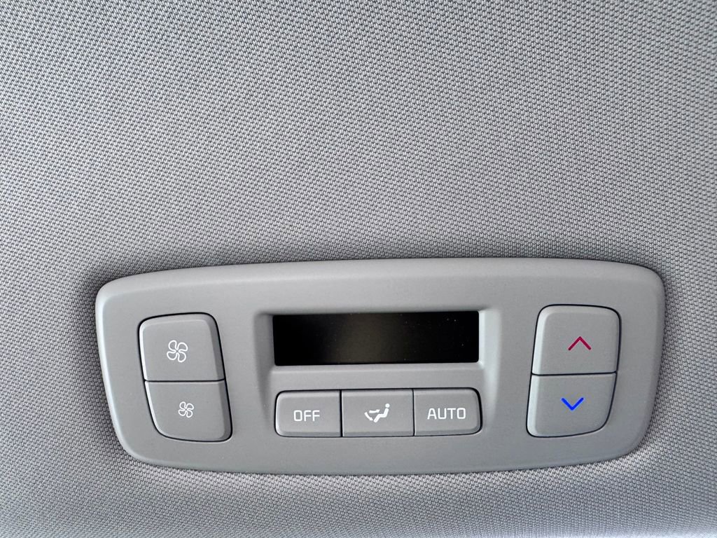 New 2026 Kia Carnival FWD image 29