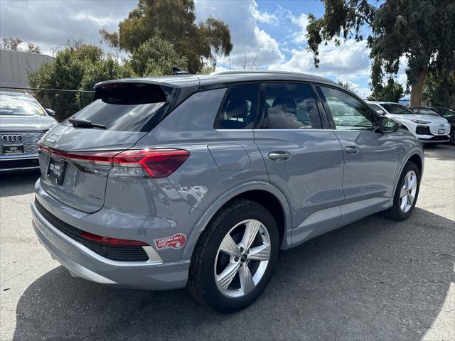 Used 2023 Audi Q4 e-tron Premium Plus w/ Premium Plus AWD/4WD image 3