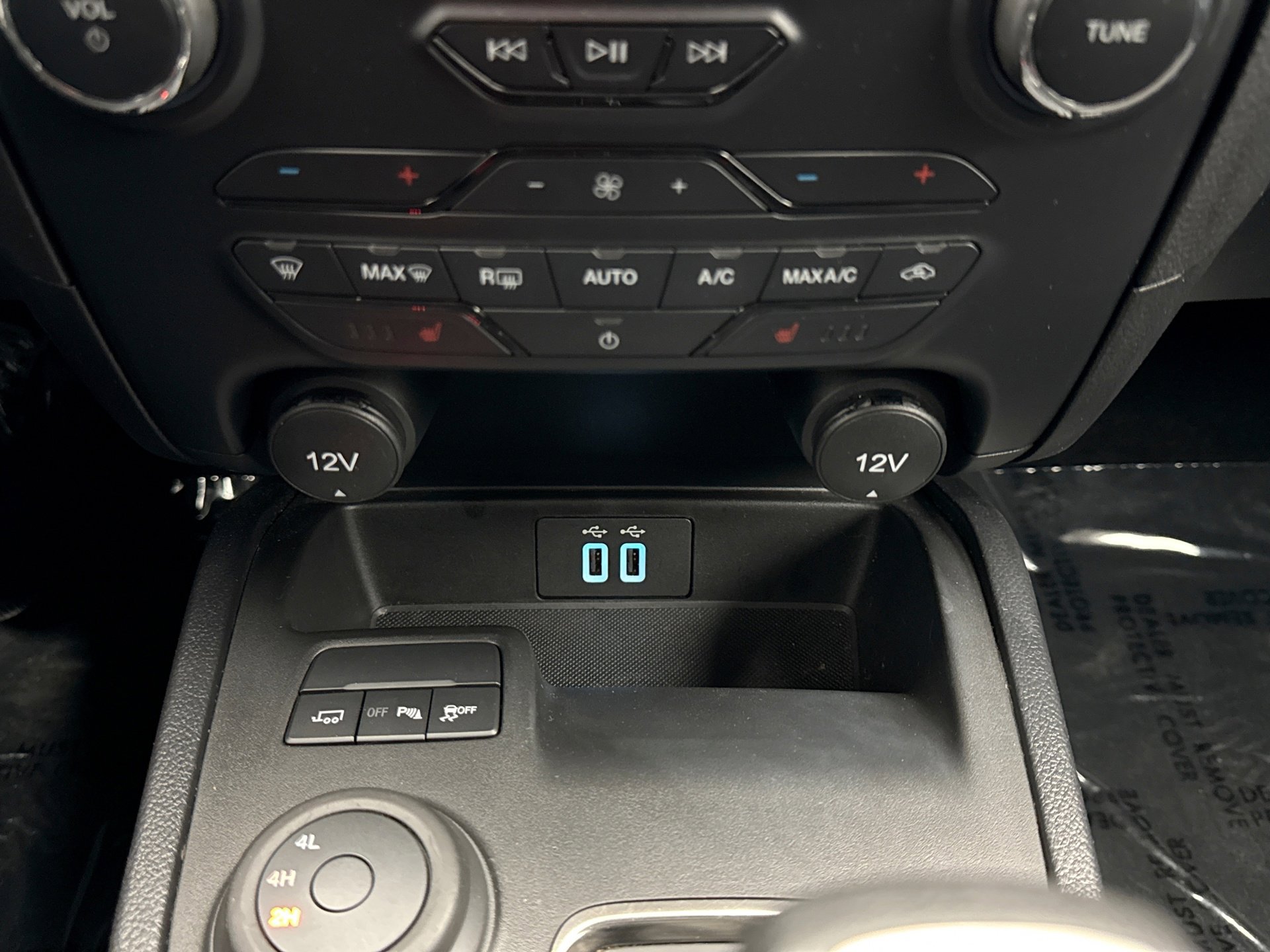 Used 2022 Ford Ranger XLT w/ Equipment Group 302A High AWD/4WD image 17