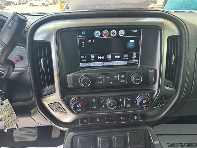 Used 2017 Chevrolet Silverado 1500 LTZ Z71 w/ LTZ Plus Package AWD/4WD image 6