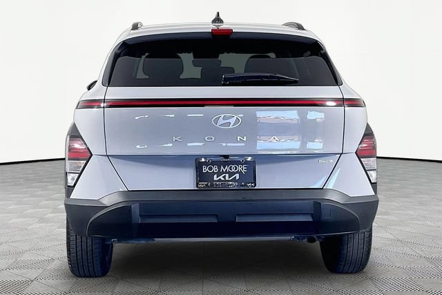 Used 2025 Hyundai Kona SEL AWD/4WD image 4