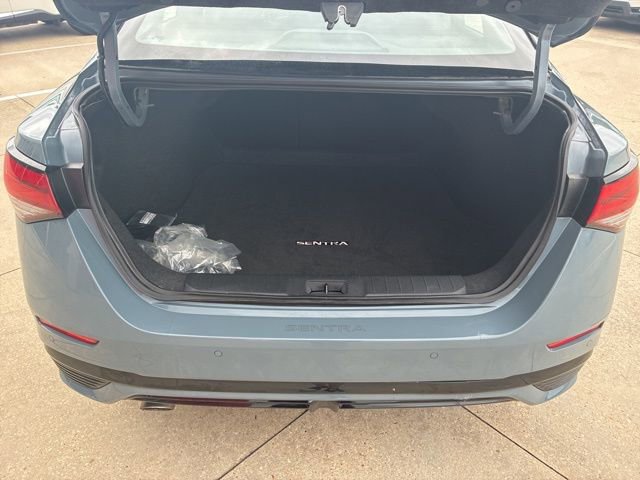 Used 2025 Nissan Sentra SR image 8