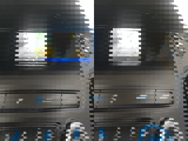 Used 2018 Ford Focus SE FWD image 21