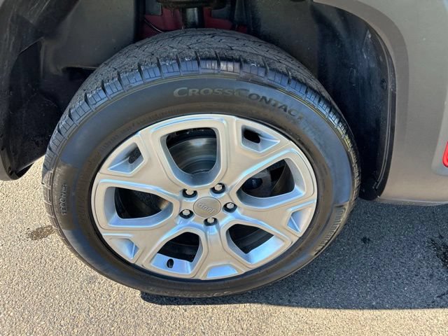 Used 2020 Jeep Renegade Limited w/ UConnect 8.4 Nav Group AWD/4WD image 47