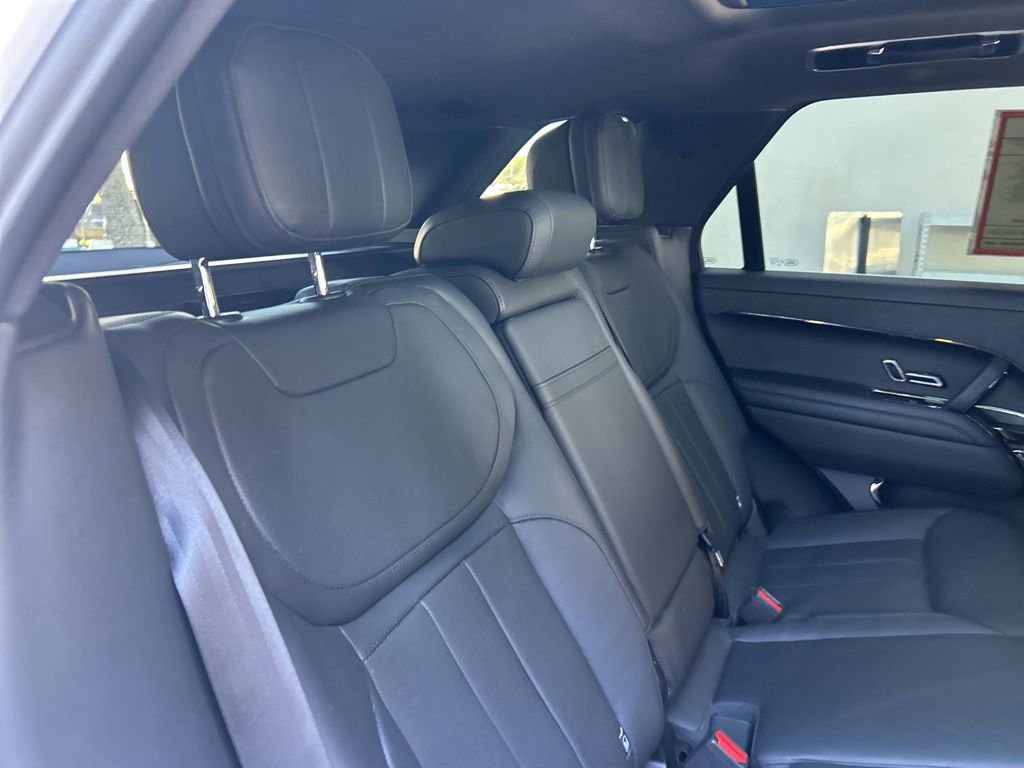 Used 2024 Land Rover Range Rover Sport Dynamic SE AWD/4WD image 31