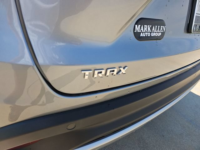 New 2026 Chevrolet Trax LT w/ Driver Confidence Package FWD image 31