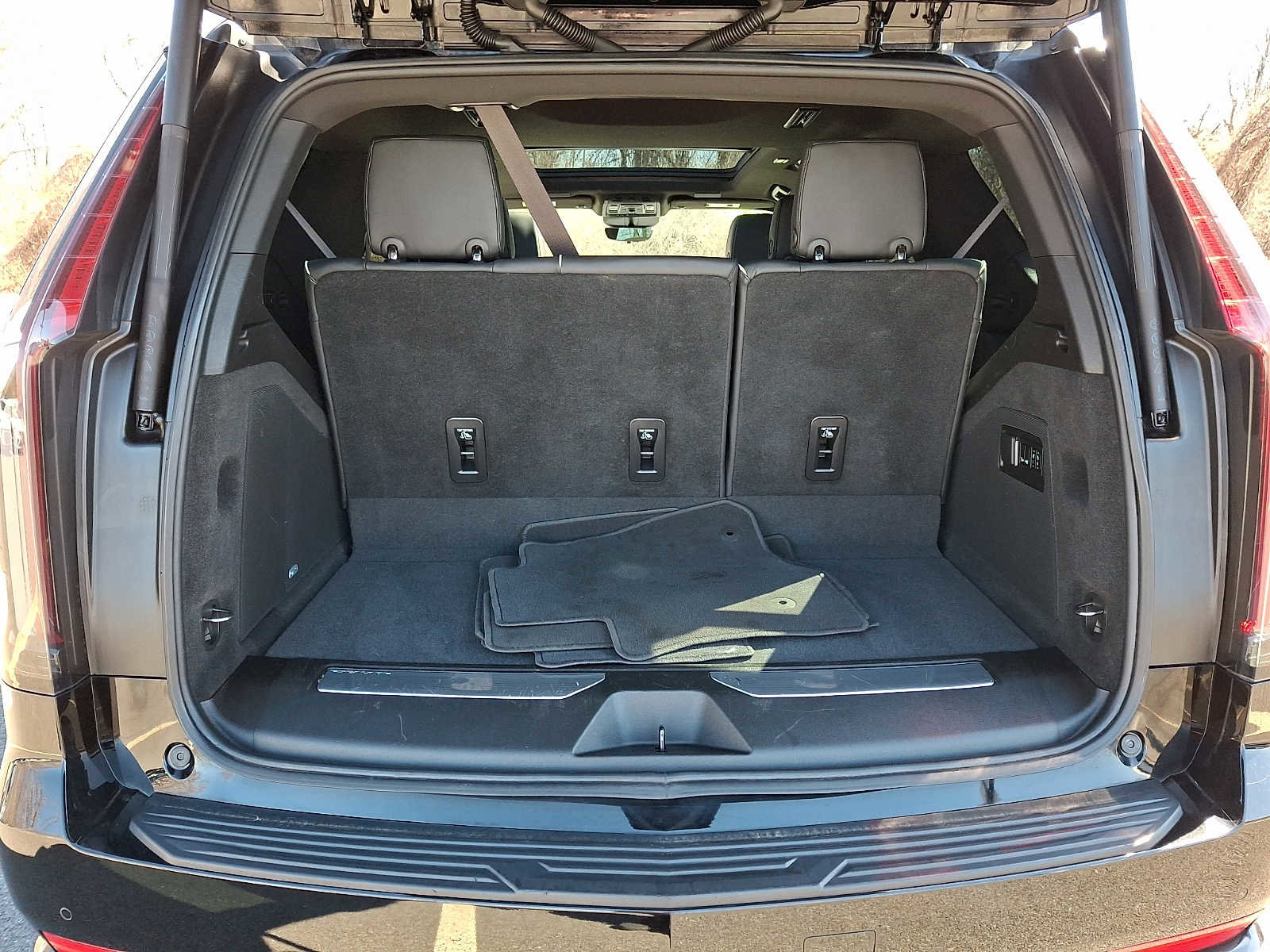 Used 2022 Cadillac Escalade Sport w/ Touring Package image 30