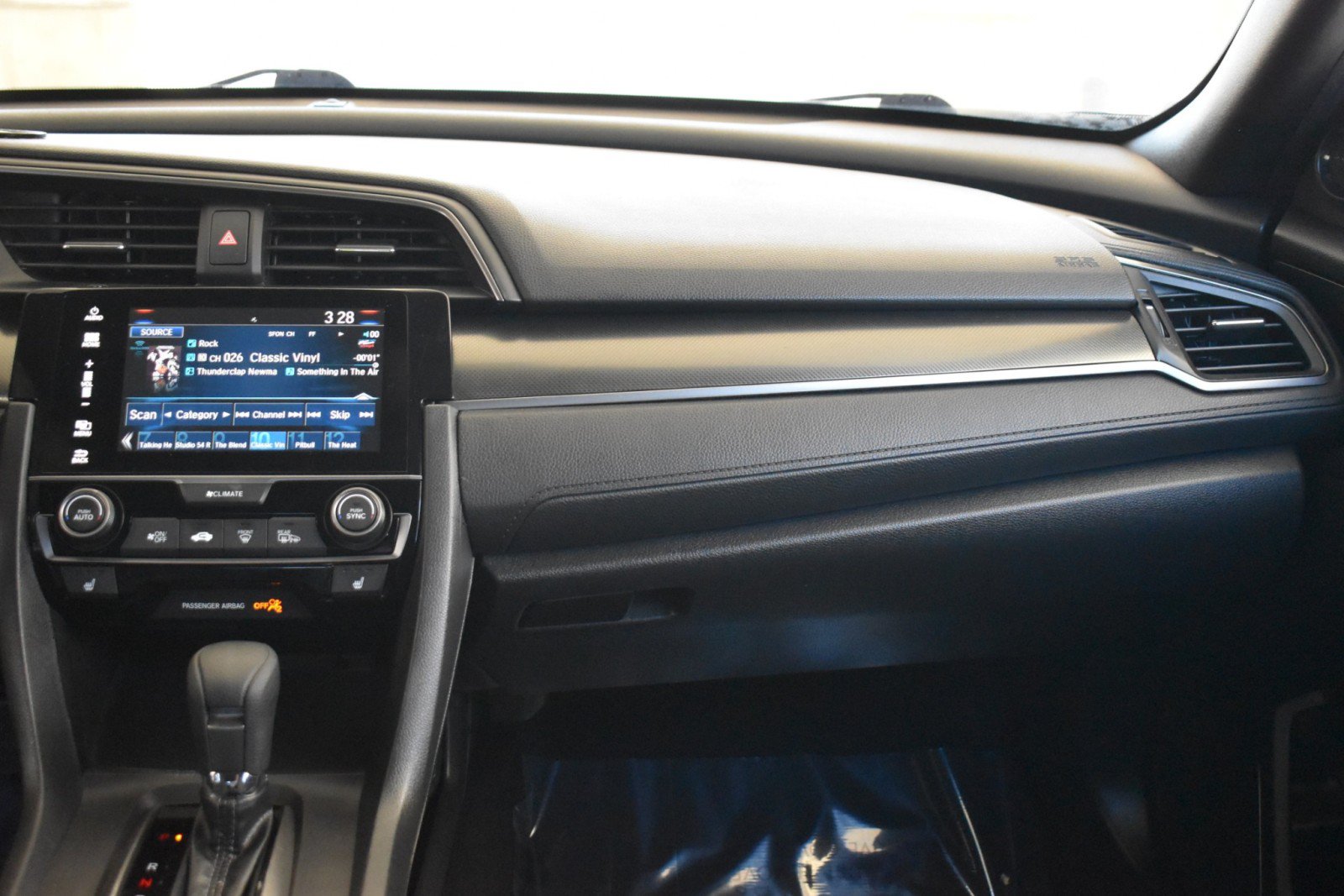 Used 2018 Honda Civic EX image 11