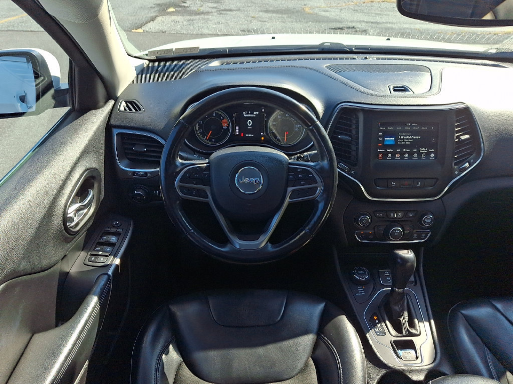 Used 2021 Jeep Cherokee Latitude Plus w/ Sun & Sound Group AWD/4WD image 11