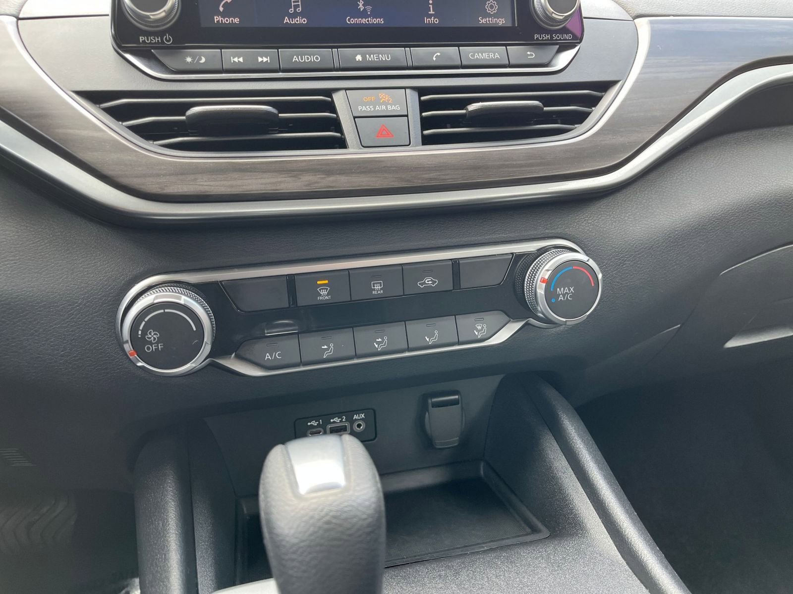 Used 2025 Nissan Altima 2.5 SV FWD image 23