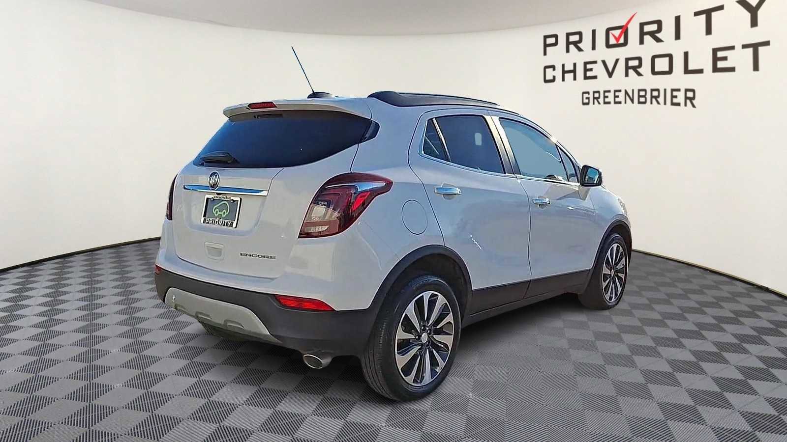 Used 2022 Buick Encore Preferred w/ Safety Package image 8