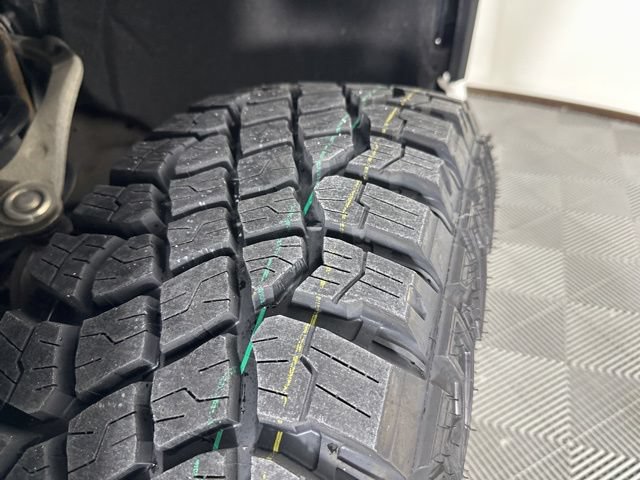 Used 2020 GMC Sierra 1500 AT4 AWD/4WD image 32