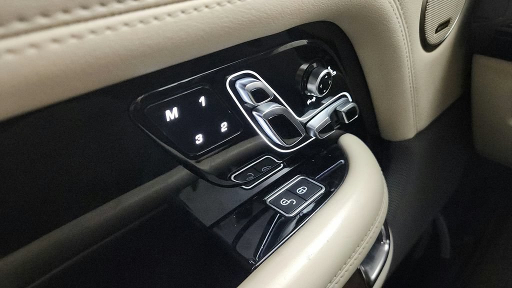 Used 2019 Land Rover Range Rover Supercharged AWD/4WD image 26