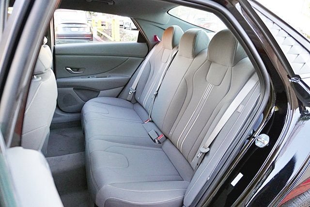 New 2026 Hyundai Elantra Sport FWD image 19