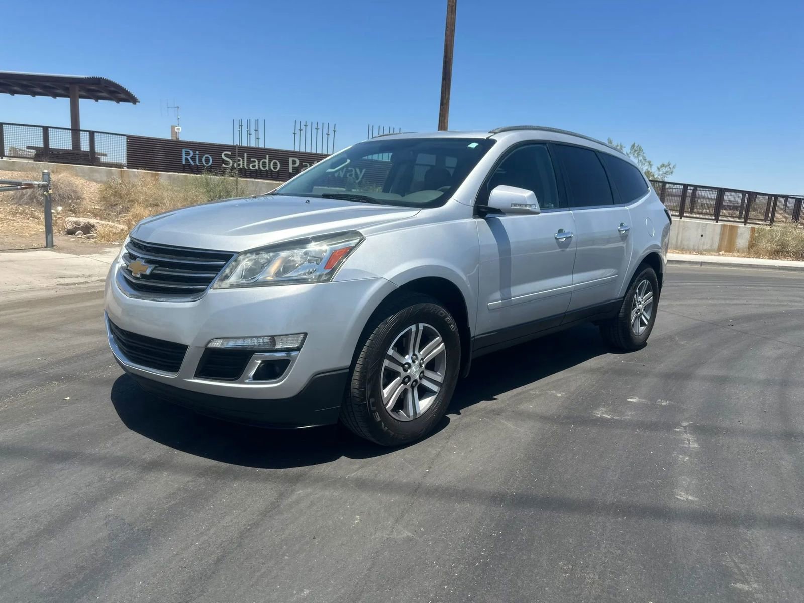 Used 2017 Chevrolet Traverse LT
