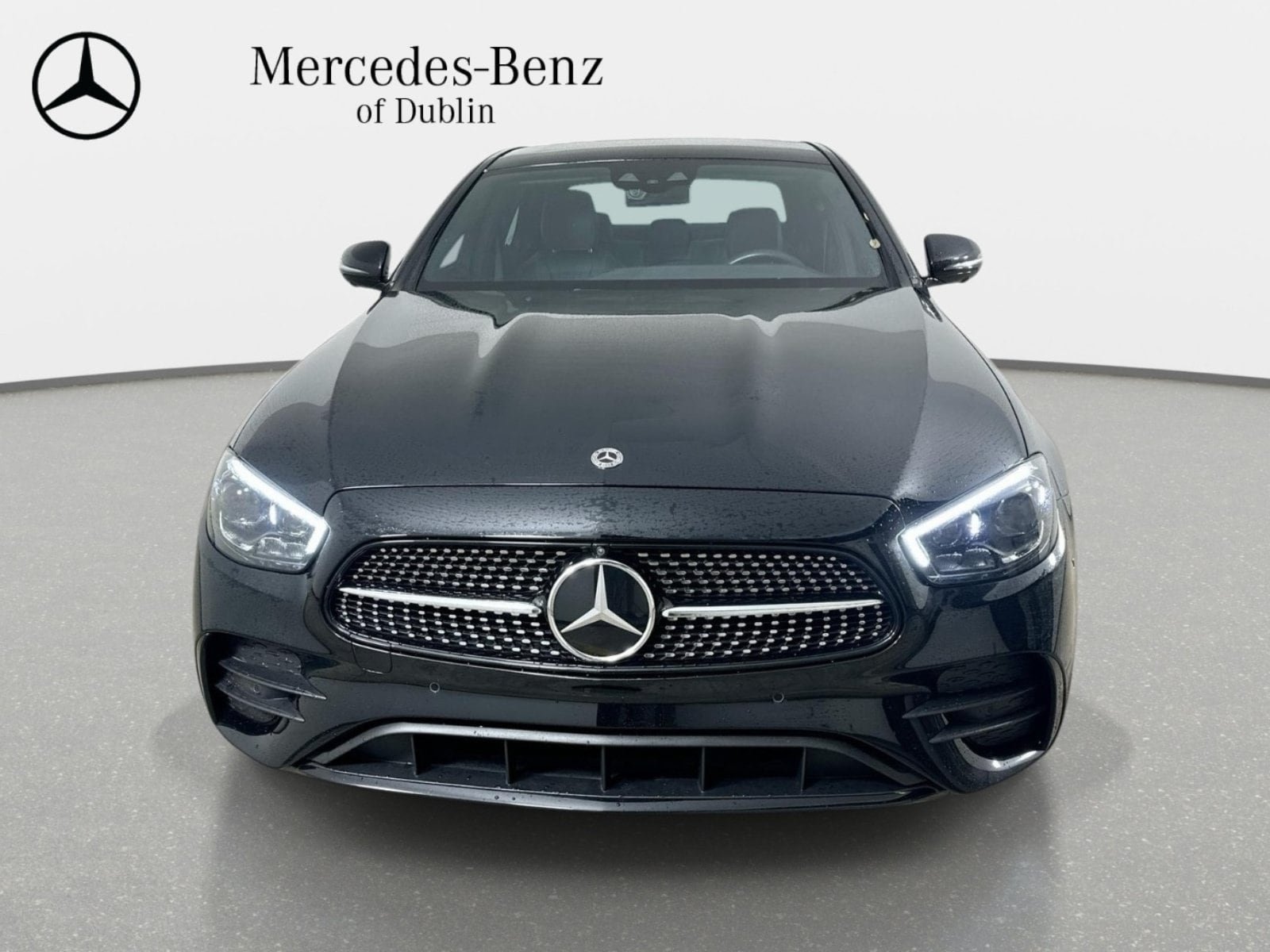 Used 2023 Mercedes-Benz E 350 4MATIC Sedan image 2