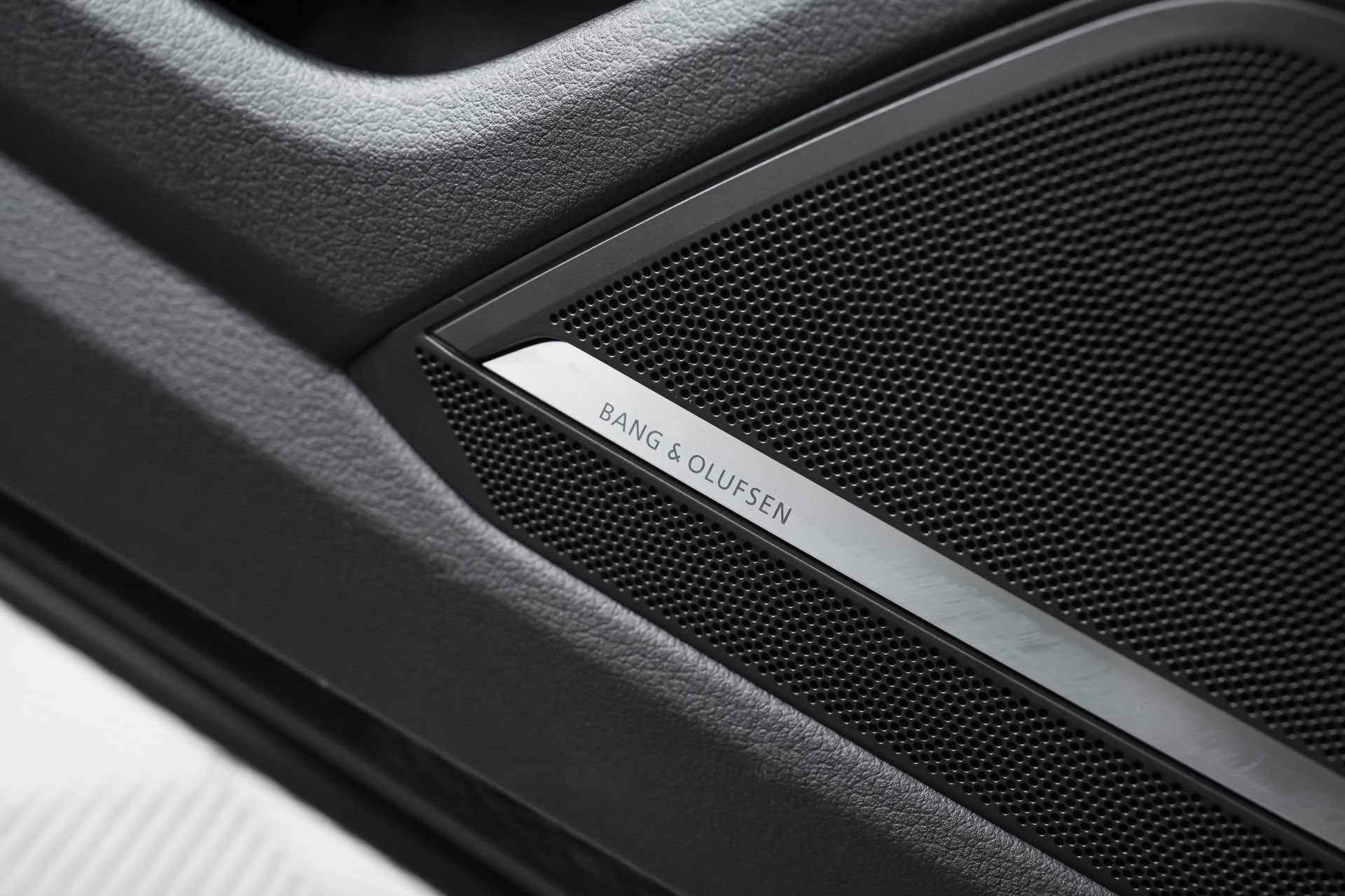 Used 2024 Audi RS 6 performance w/ Matte Carbon Package image 77