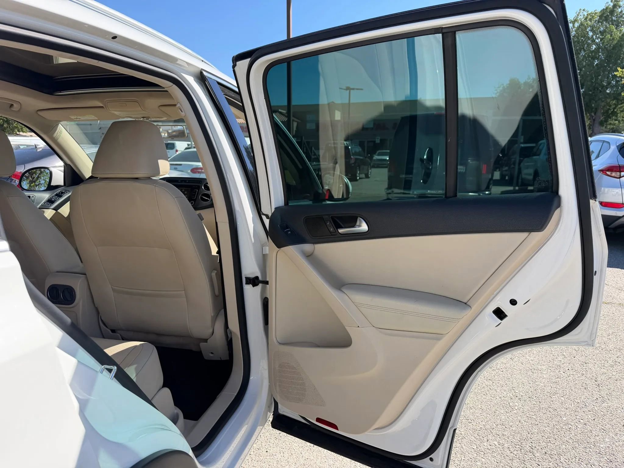 Used 2013 Volkswagen Tiguan SE FWD image 20