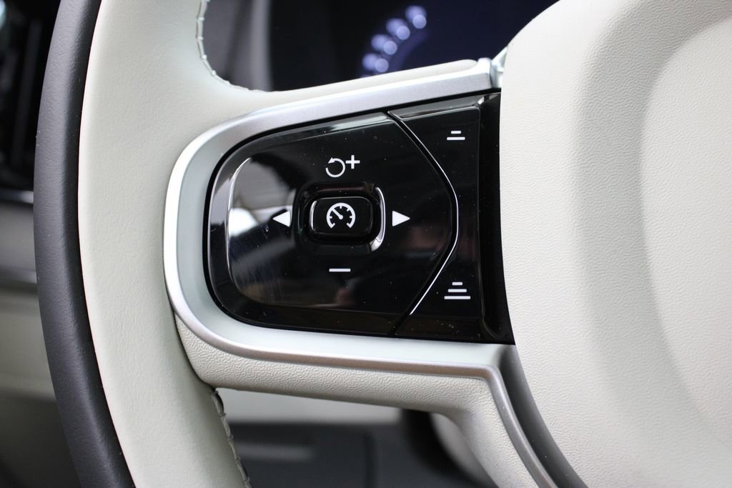 New 2026 Volvo XC90 B6 Ultra w/ Protection Package AWD/4WD image 28