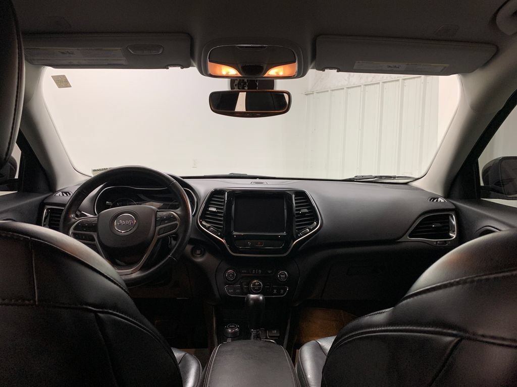 Used 2019 Jeep Cherokee Limited AWD/4WD image 20