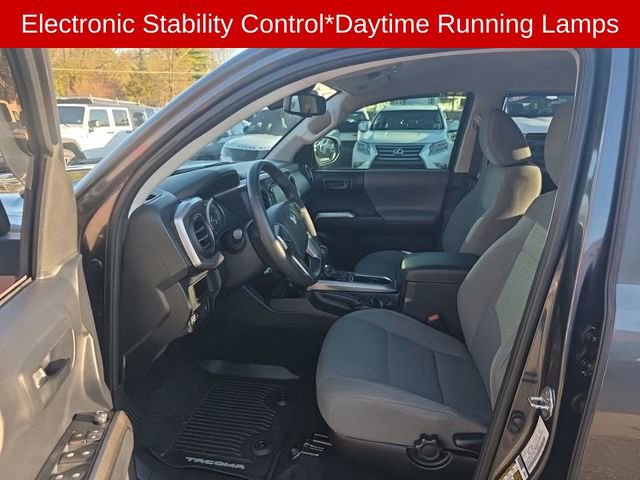 Used 2019 Toyota Tacoma SR5 AWD/4WD image 7