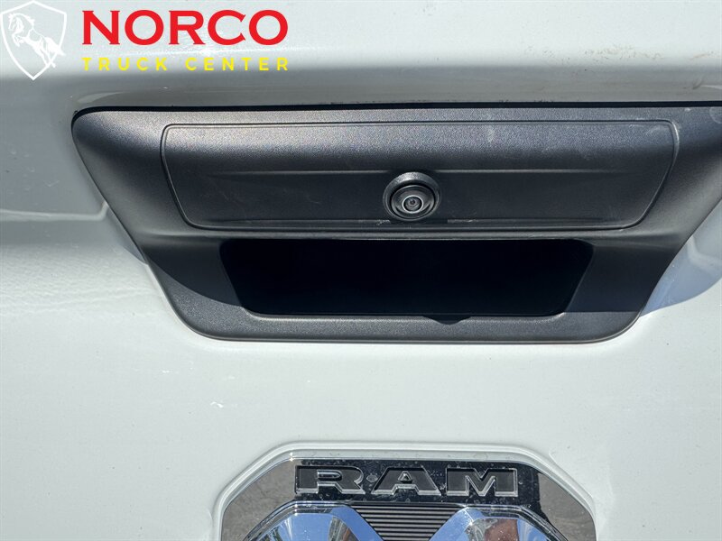 Used 2024 RAM 2500 Big Horn AWD/4WD image 10